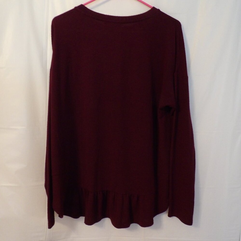 Woman's Banana Republic Burgundy, size Large - Picture 2 of 7